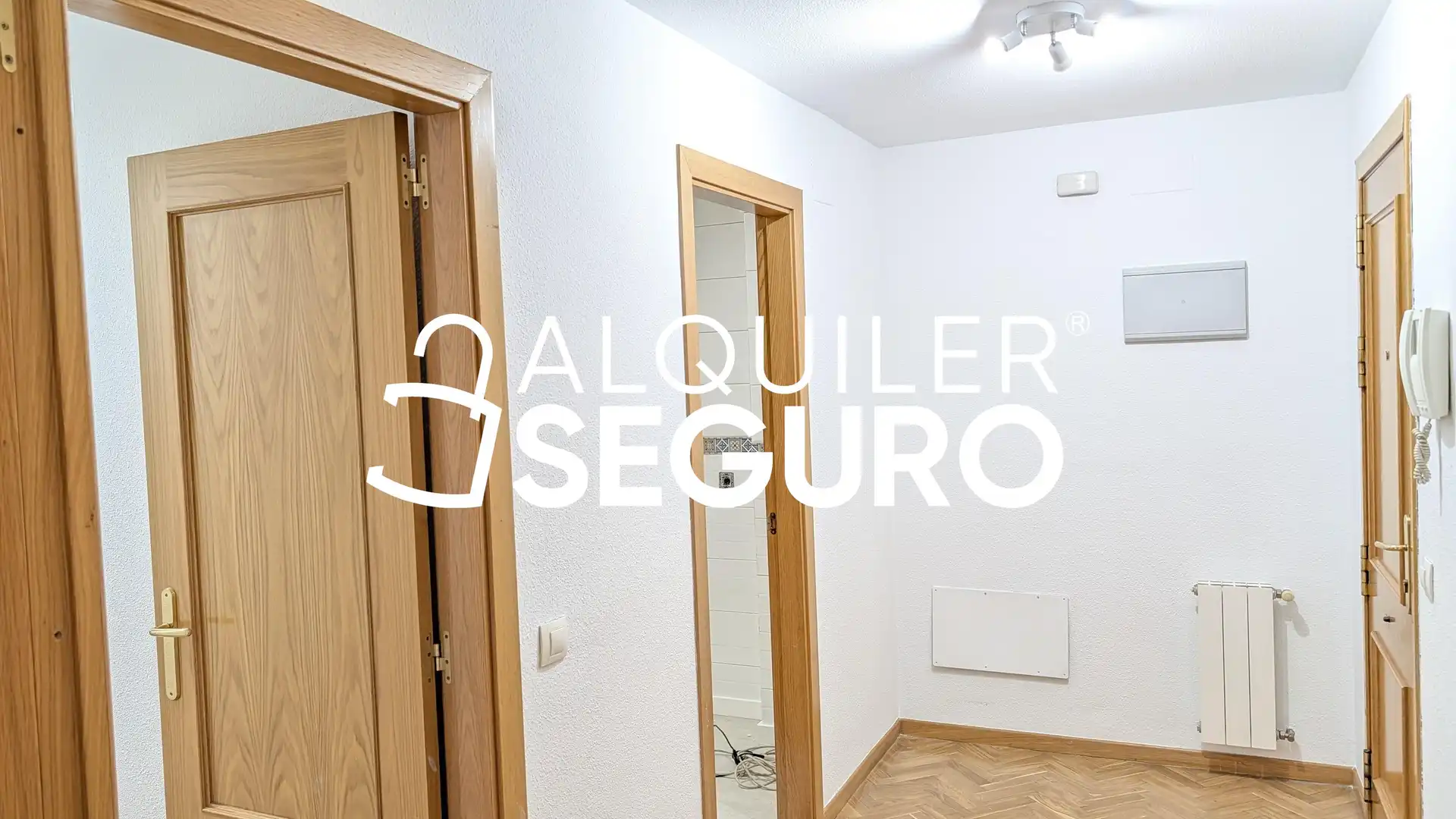 Bedroom of Flat for rent in Madrid  with Air Conditioner, Heating and Terrace