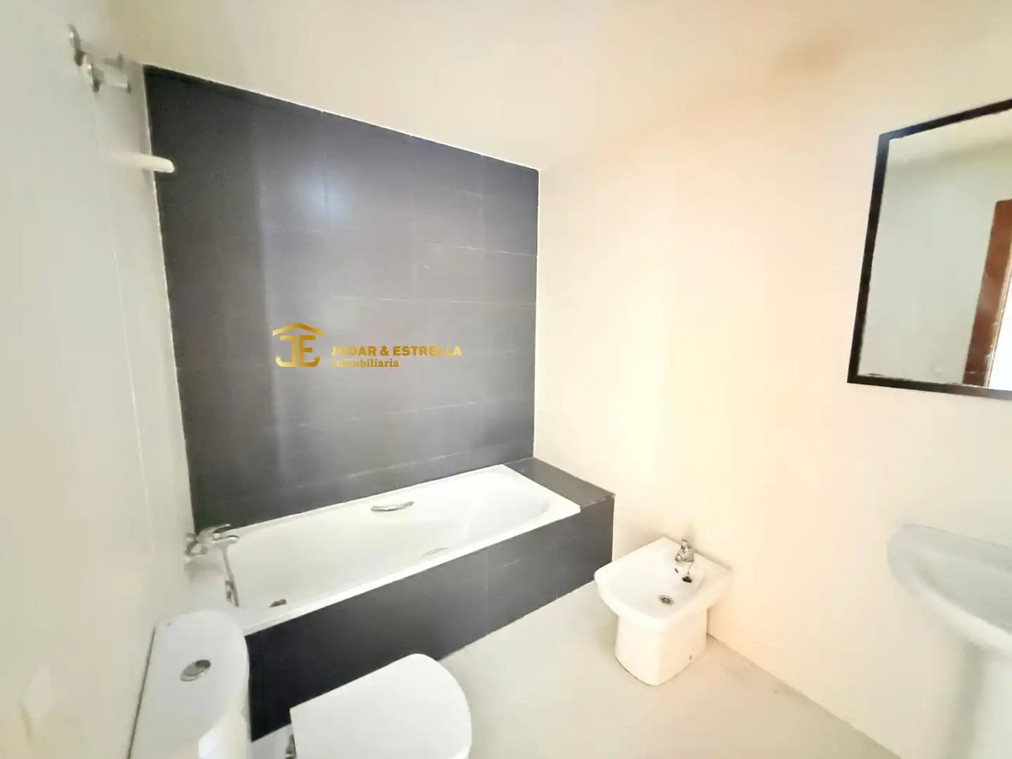 Badezimmer von Maisonette zum Verkauf in Lorca mit Klimaanlage, Heizung und Privatgarten