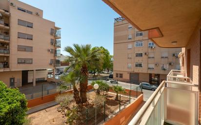 Exterior view of Flat for sale in  Almería Capital  with Terrace and Balcony