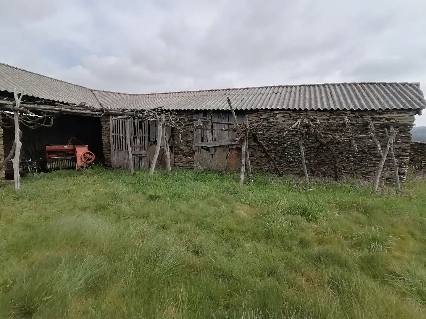 Casa rústica amb jardí en venda a Taboada, imagen 4
