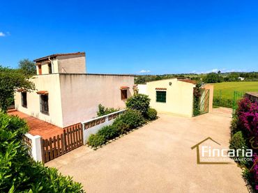 Casa rustica con giardino in vendita a Poligono Poligon 27