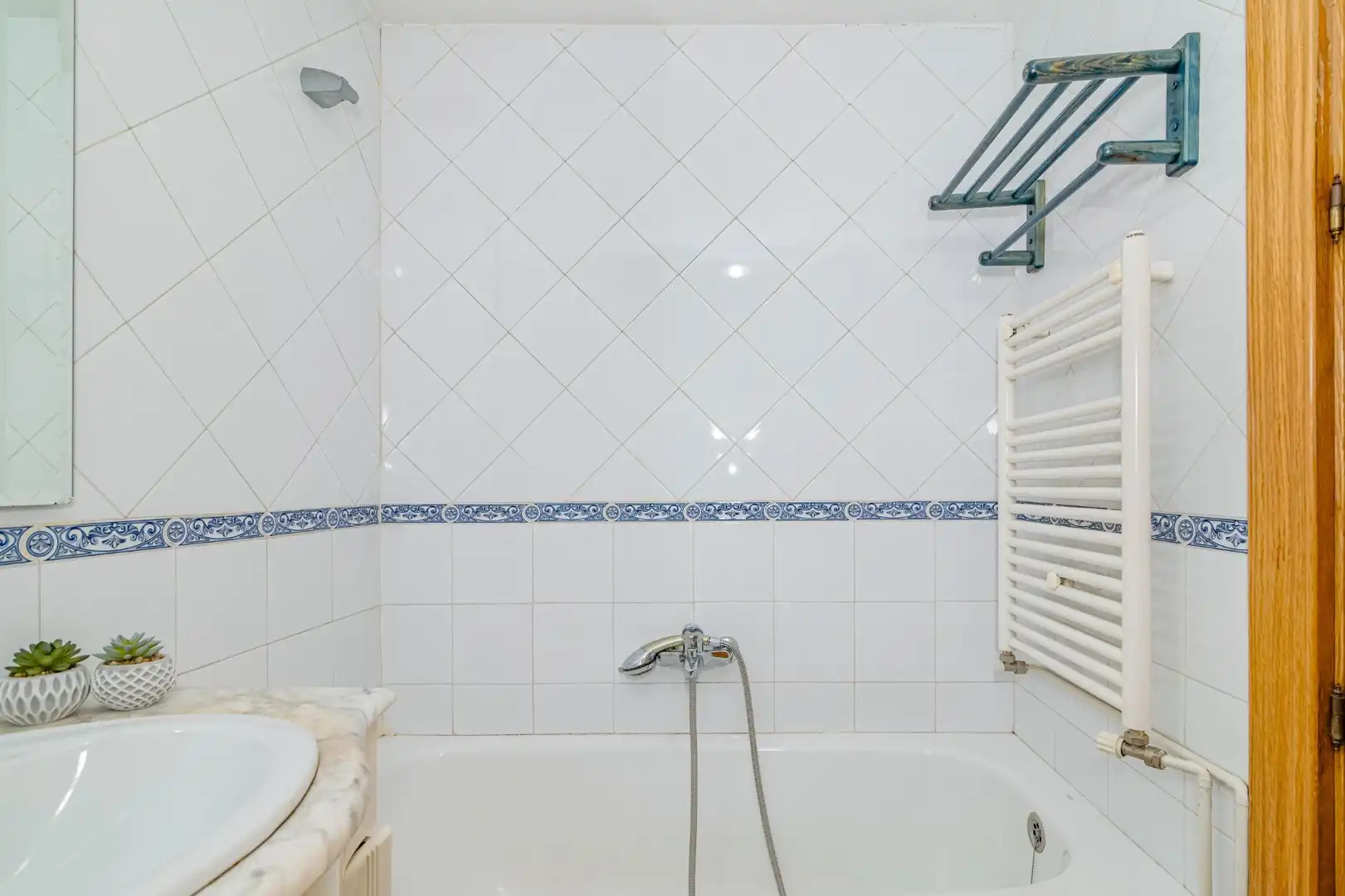 Baño de Piso en venta en Granada con Calefacción