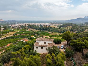 Detached house with balcony for sale in Partida Xical 604