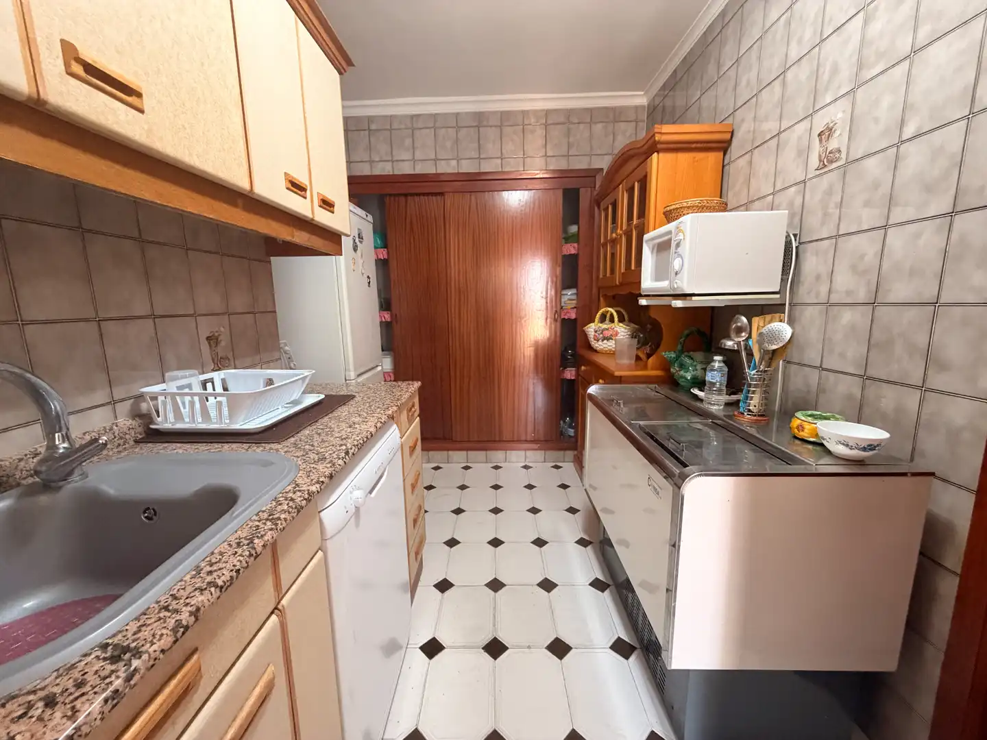 Kitchen of Flat for rent in Águilas  with Furnished, Oven and Washing machine