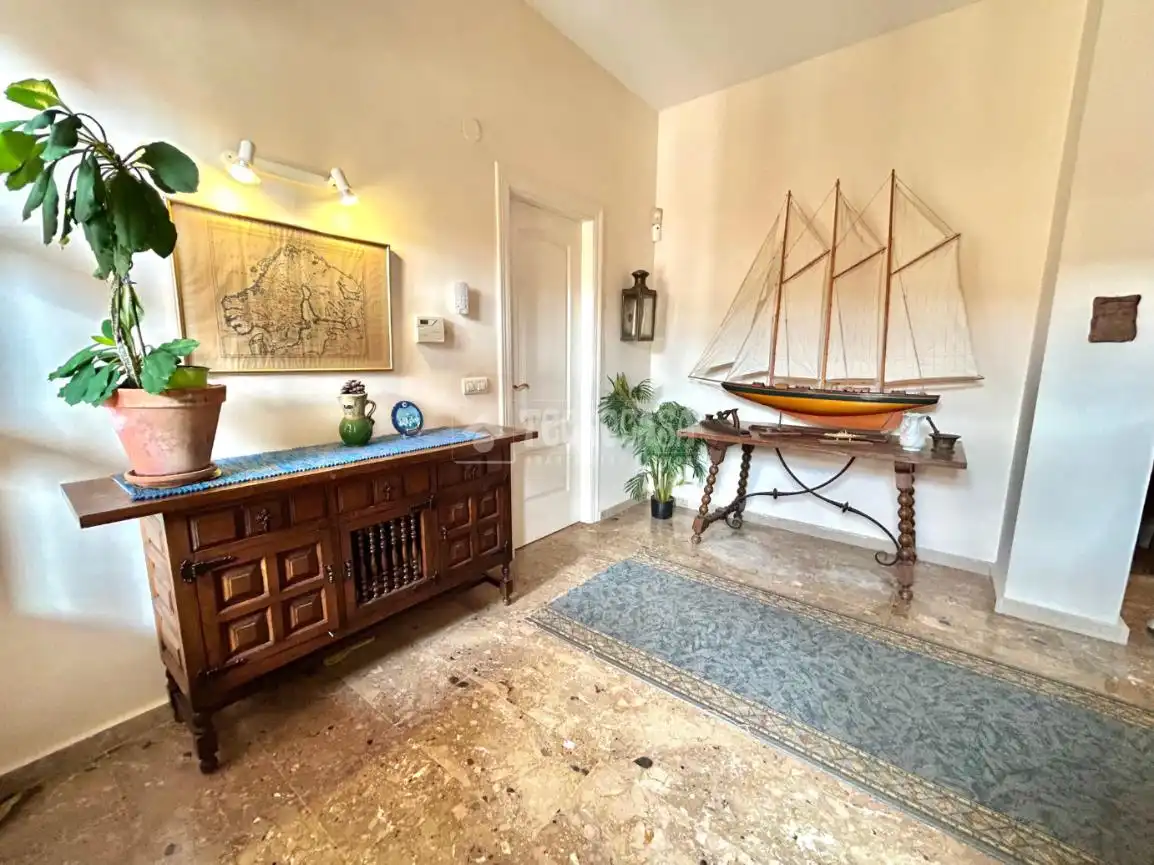 Casa en venta en C. Ángel de la Riva Resines, imagen 9