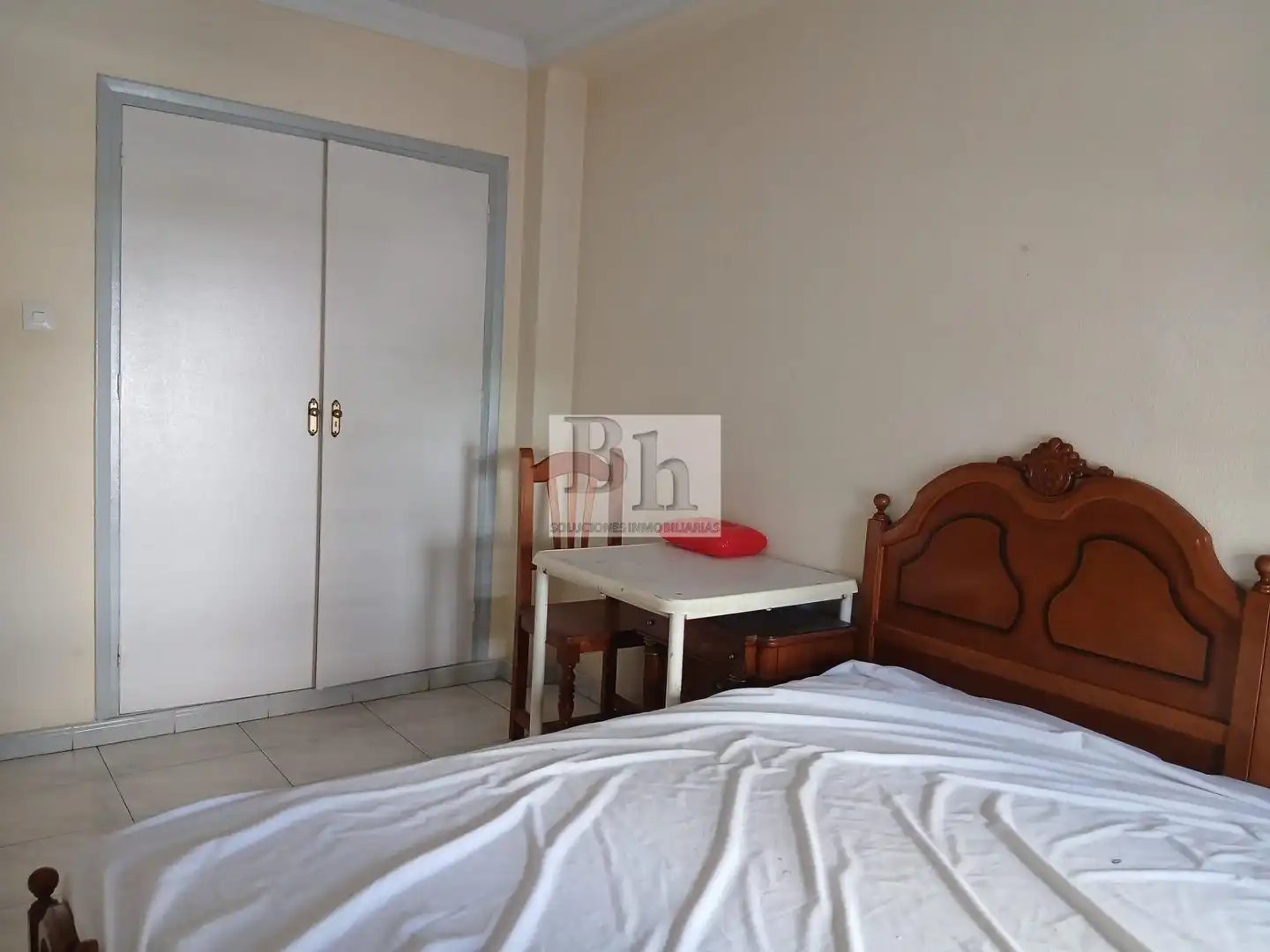 Bedroom of Flat for sale in Torremolinos