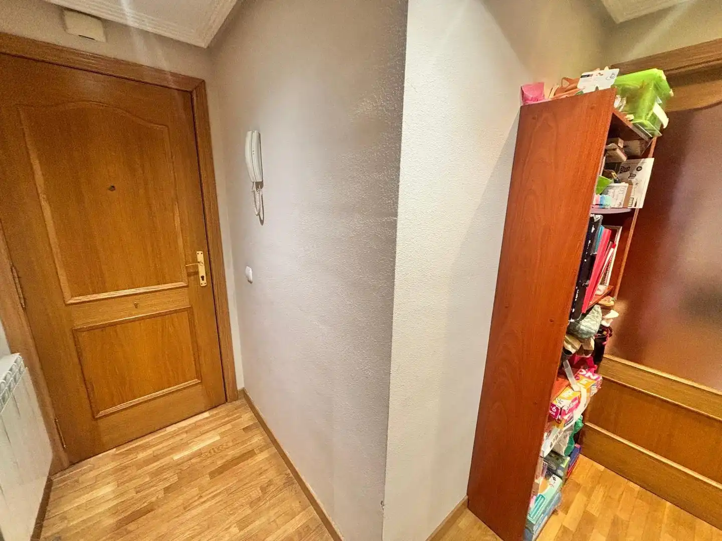 Piso en venta en Oviedo  con Calefacción, Parquet y Trastero