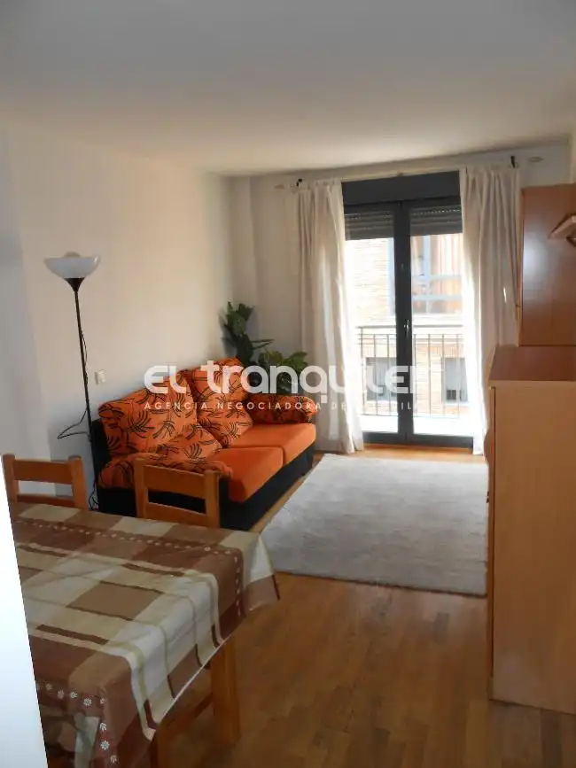Bedroom of Flat for rent in Madrid  with Parquet flooring, Furnished and Washing machine