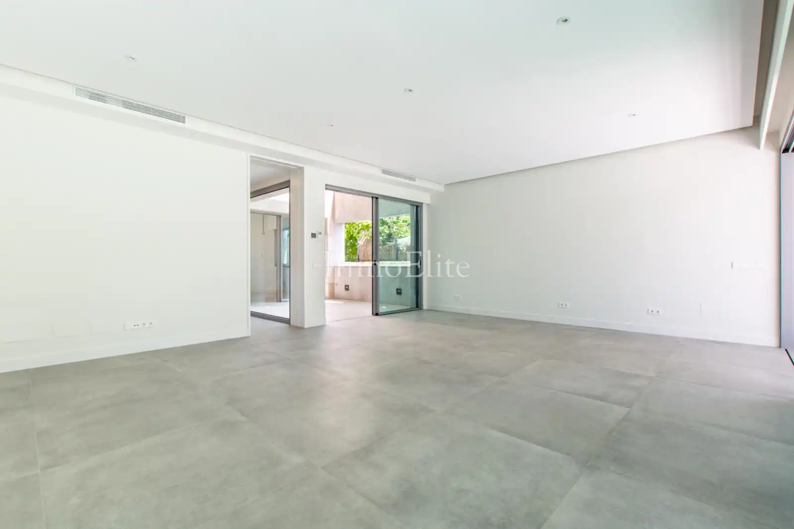 Casa bifamiliare con piscina in vendita a Avenida Europa, imagen 7