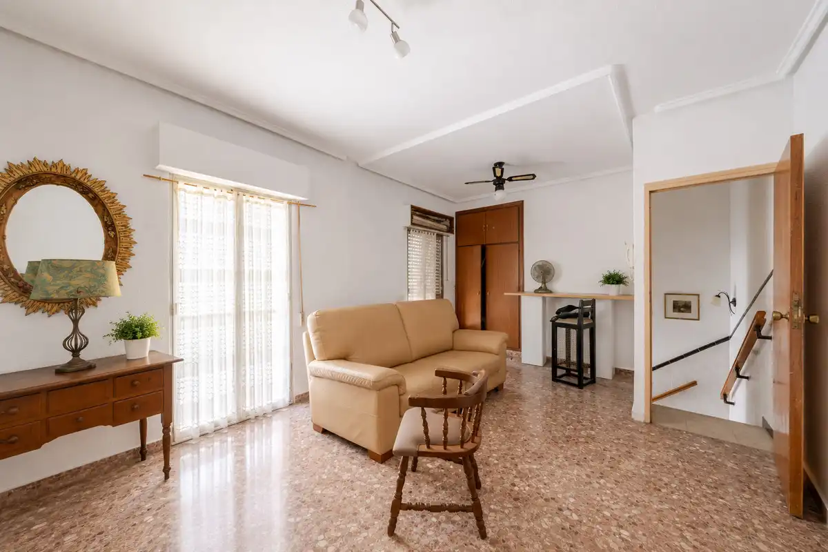 Casa a schiera con terrazza in vendita a Carrer Sant Josep, imagen 3