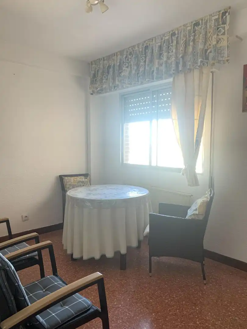 Dormitori de Pis de lloguer en Móstoles amb Aire condicionat, Calefacció i Parquet