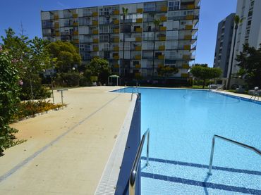 Pis amb piscina en venda a Solymar