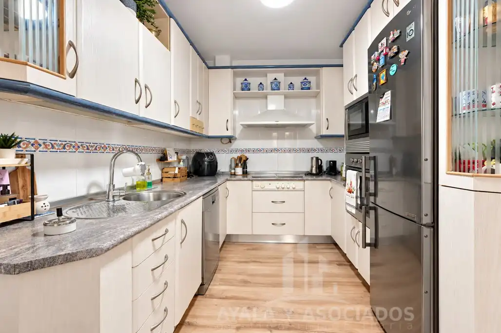 Casa aparellada amb jardí en venda a Cartagena ciudad, imagen 8