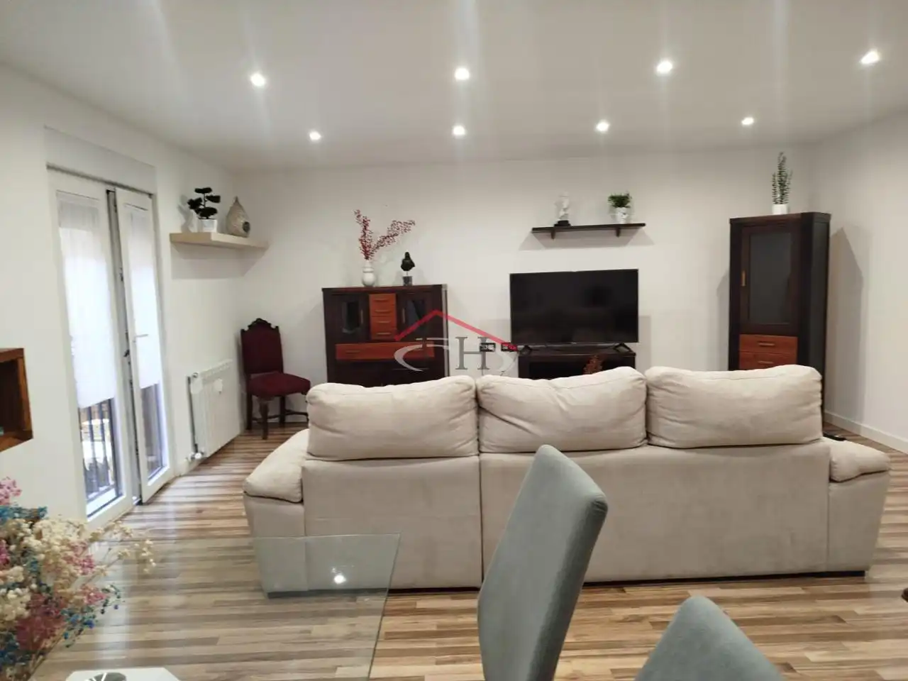 Sala de estar de Piso en venta en León Capital  con Calefacción, Parquet y Terraza