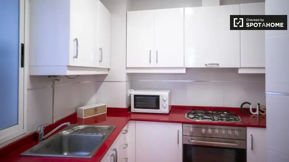 Cocina de Piso de alquiler en Valencia con Aire acondicionado, Calefacción y Amueblado