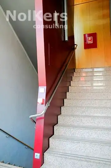 Nave industrial de alquiler en L'Hospitalet de Llobregat con Calefacción y Alarma