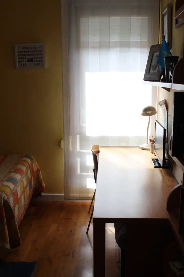 Schlafzimmer von Einfamilien-Reihenhaus zum Verkauf in Oviedo  mit Heizung, Privatgarten und Parkett