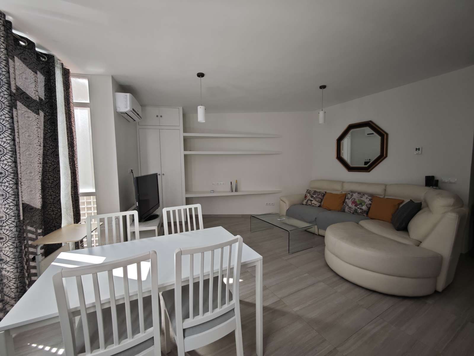 Sala d'estar de Apartament per a compartir en  Madrid Capital amb Aire condicionat, Calefacció i Terrassa