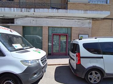 Locale commerciale in vendita a Calle Úbeda 6