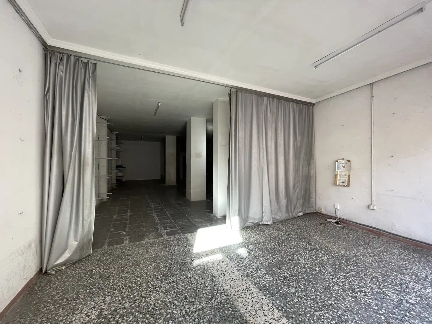 Gewerbefläche zum Verkauf in Calle Pablo VI, imagen 4