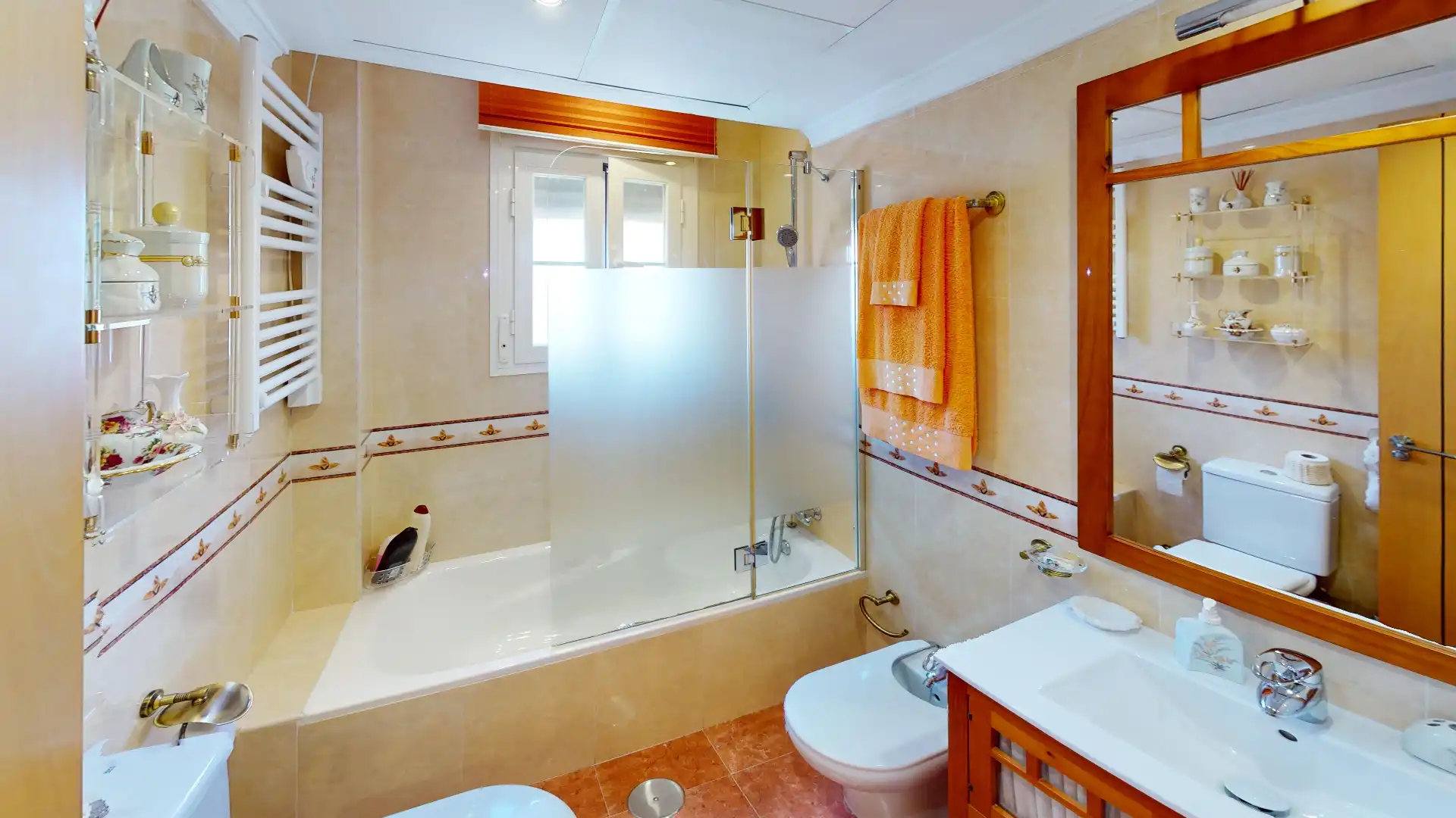 Baño de Casa o chalet en venta en Torremolinos con Aire acondicionado, Calefacción y Jardín privado