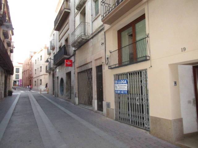 Local comercial en Alquiler en Calle MONTSERRAT en Sant Sadurní d'Anoia