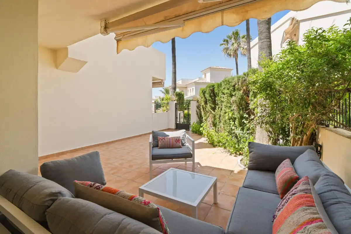 Terrassa de Casa adosada en venda en Marbella amb Aire condicionat, Terrassa i Alarma