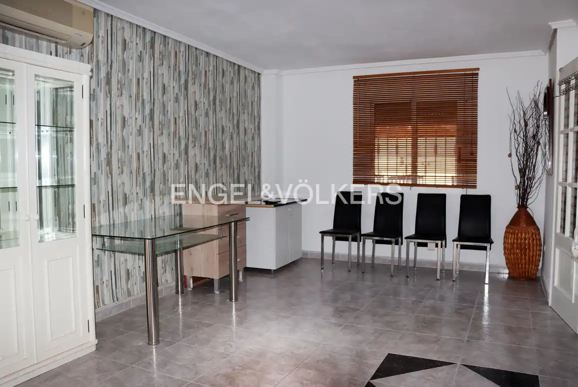 Dining room of Houses for sale in Benidorm  with Air Conditioner, Private garden and Terrace