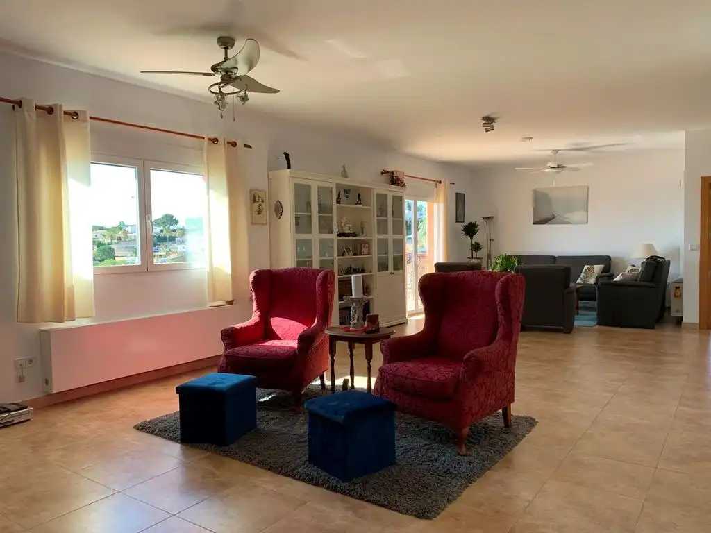 Living room of Houses for sale in L'Alfàs del Pi  with Air Conditioner, Heating and Private garden