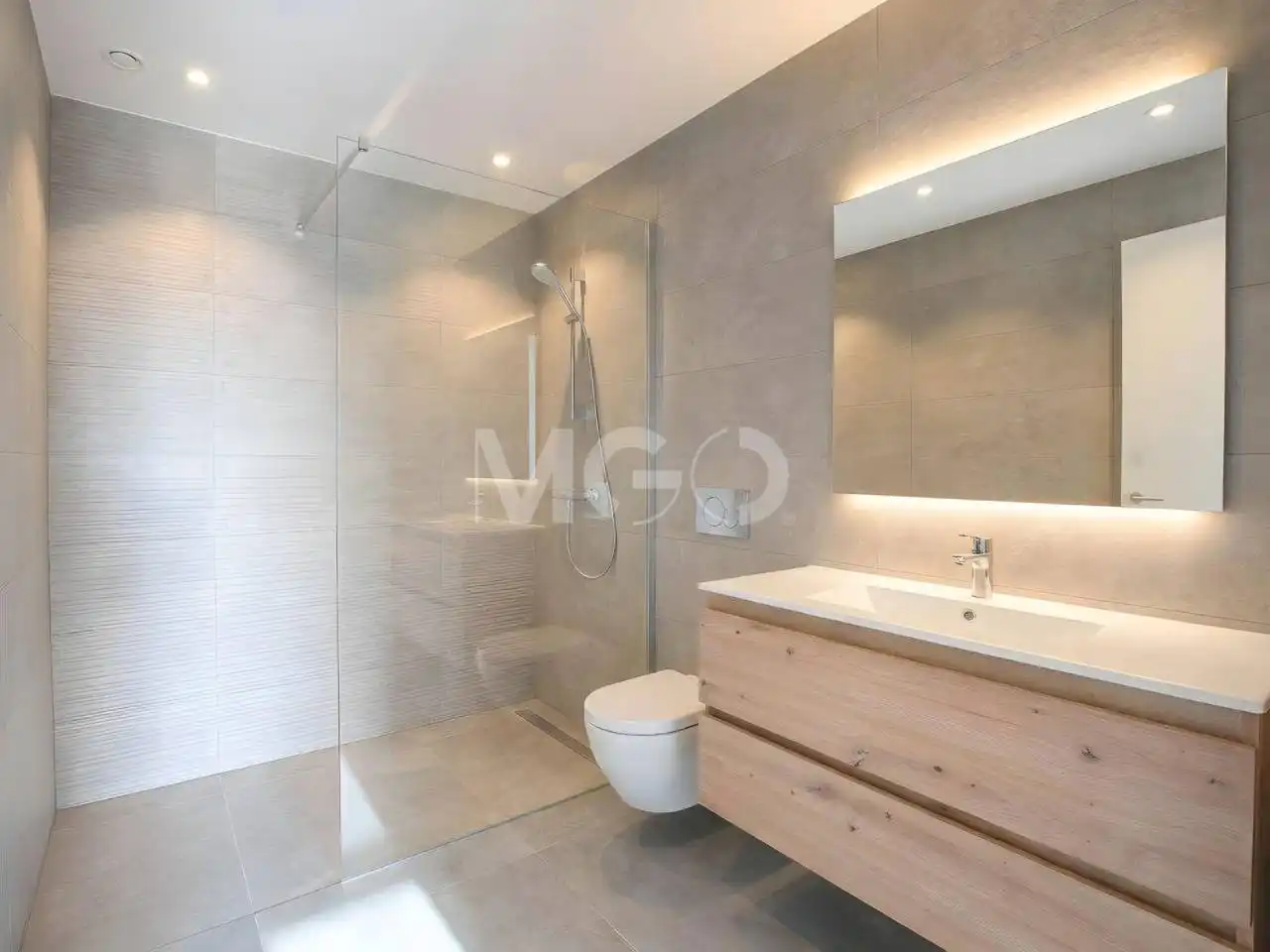 Badezimmer von Wohnung zum Verkauf in Vic mit Heizung und Terrasse