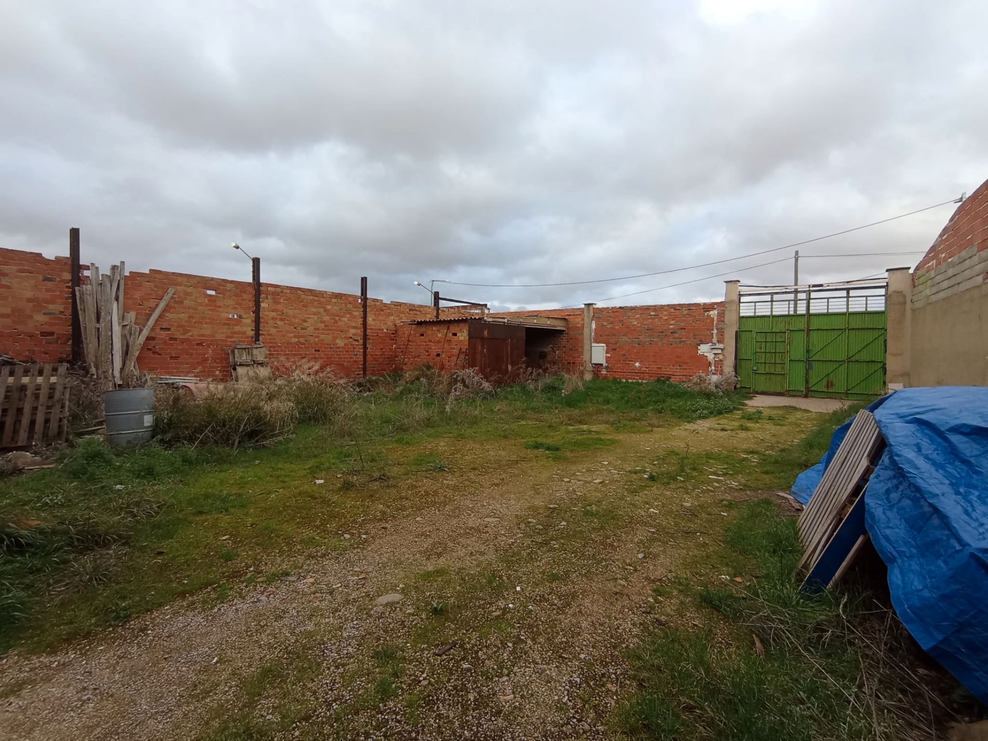 Industrial buildings for sale in Tomelloso
