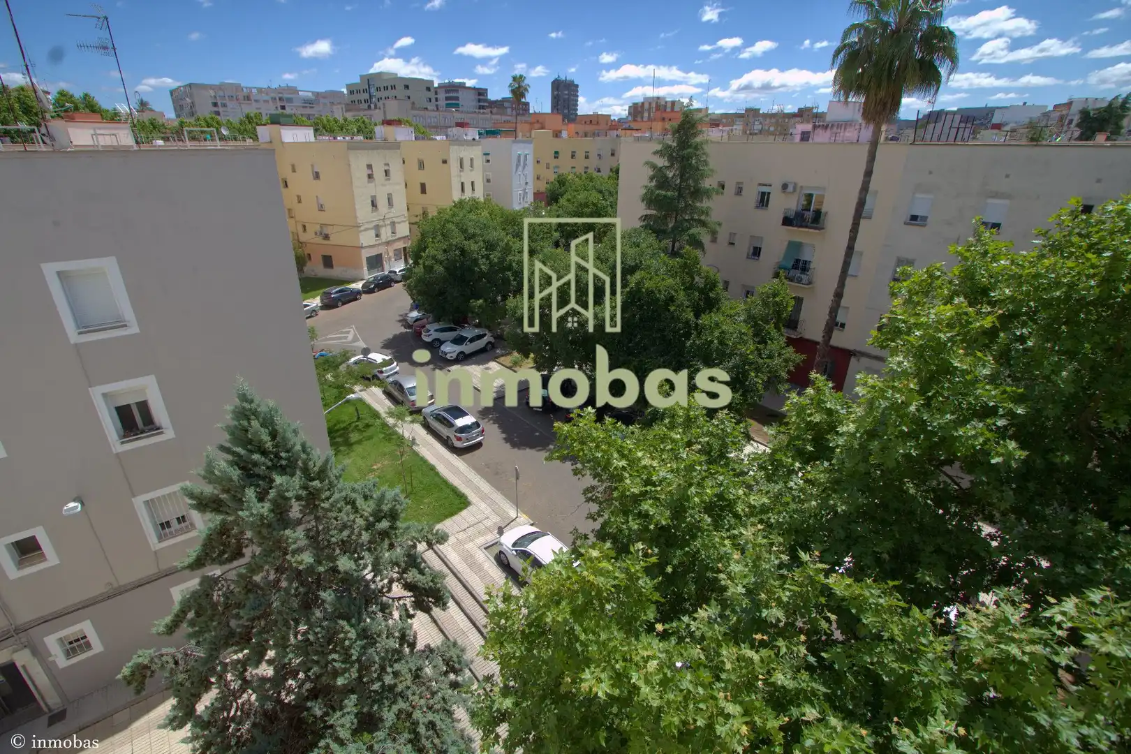 Vista exterior de Pis en venda en Badajoz amb Aire condicionat i Traster
