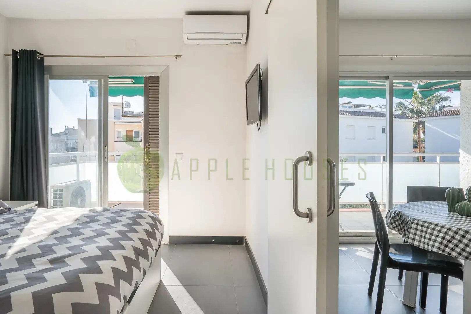 Balcony of Attic for sale in Sitges  with Air Conditioner, Heating and Terrace