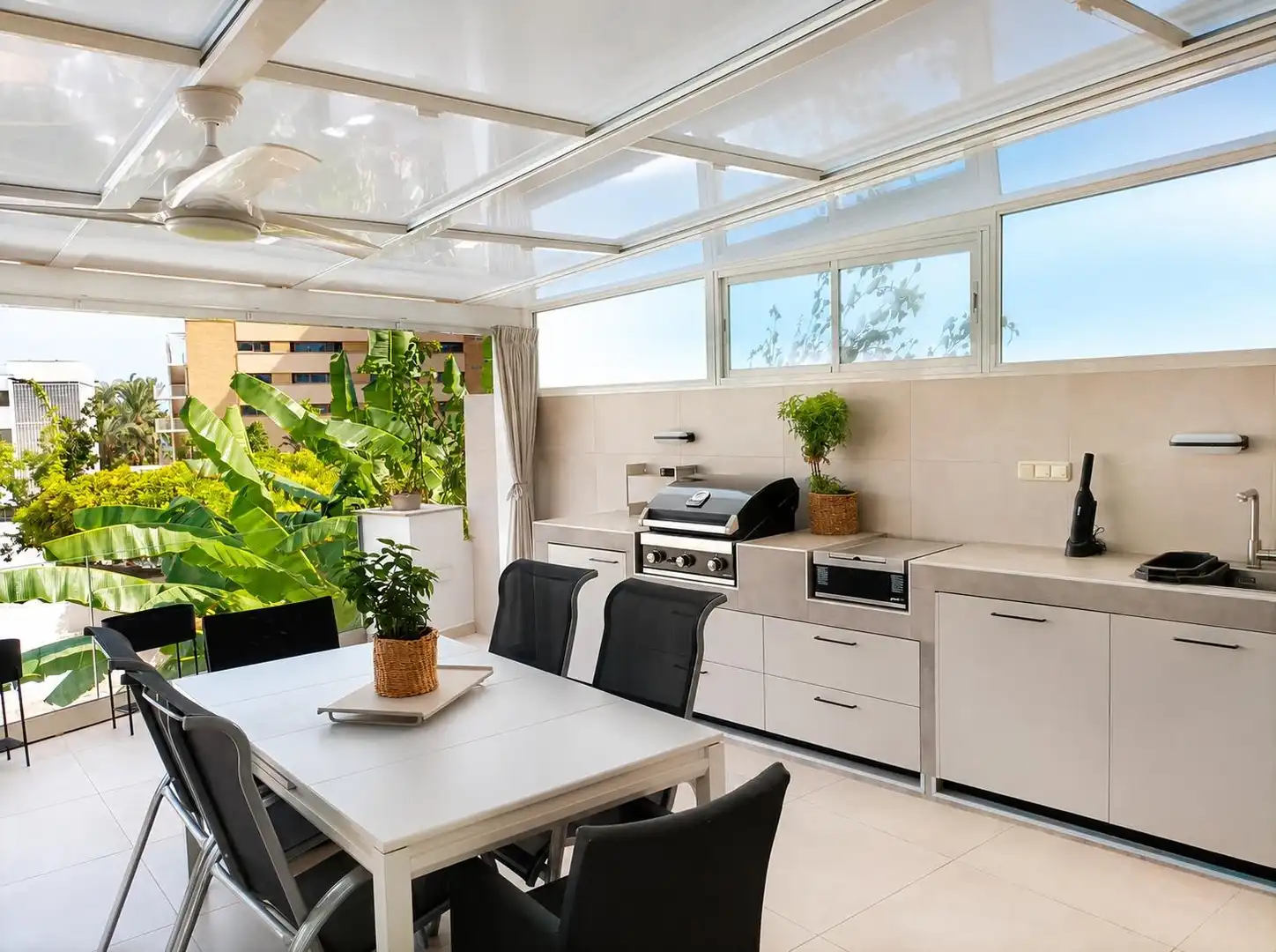 Piso con terraza en venta en El Bajondillo