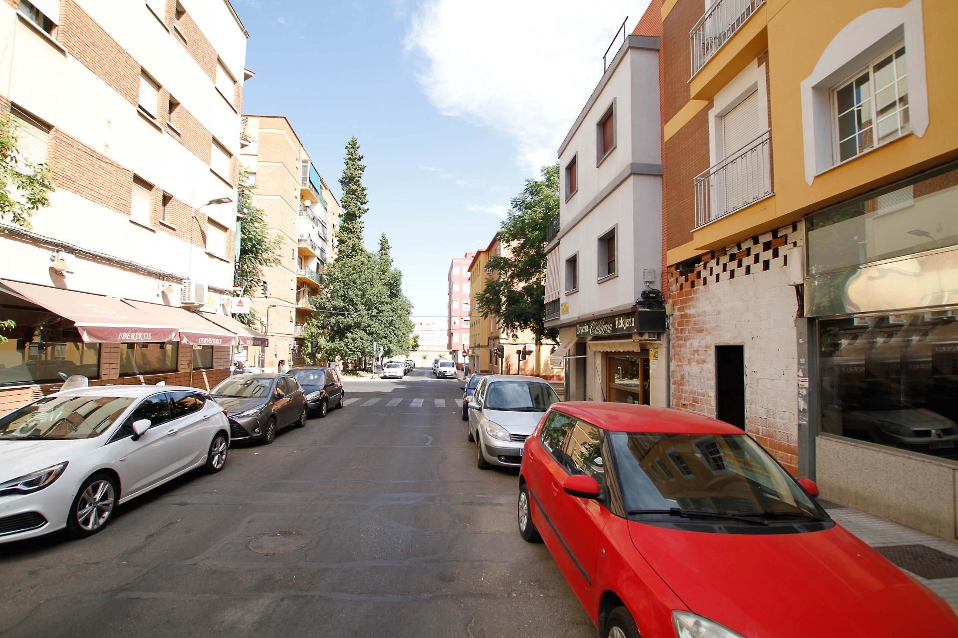 Premises for sale in Calle San Juan Dios, Pardaleras