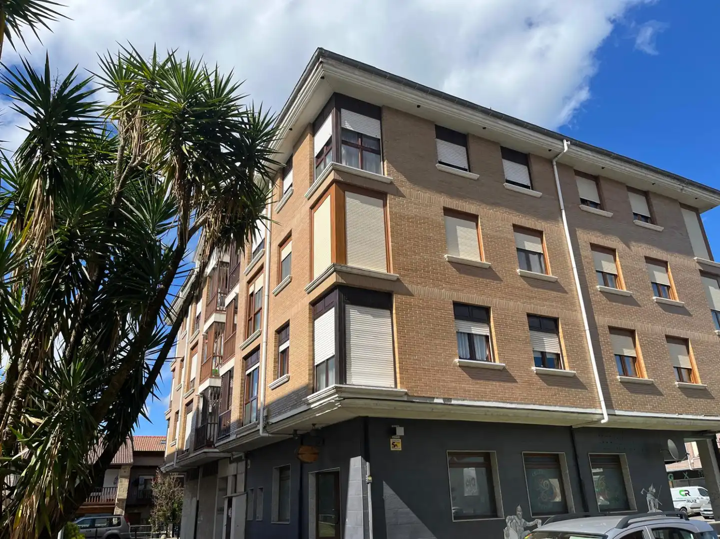 Exterior view of Flat for sale in Los Corrales de Buelna   with Heating, Parquet flooring and Storage room