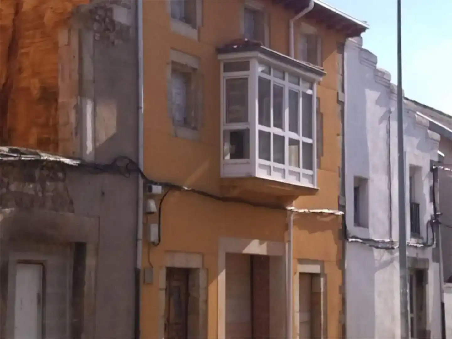 Vista exterior de Casa o xalet en venda en Reinosa amb Balcó