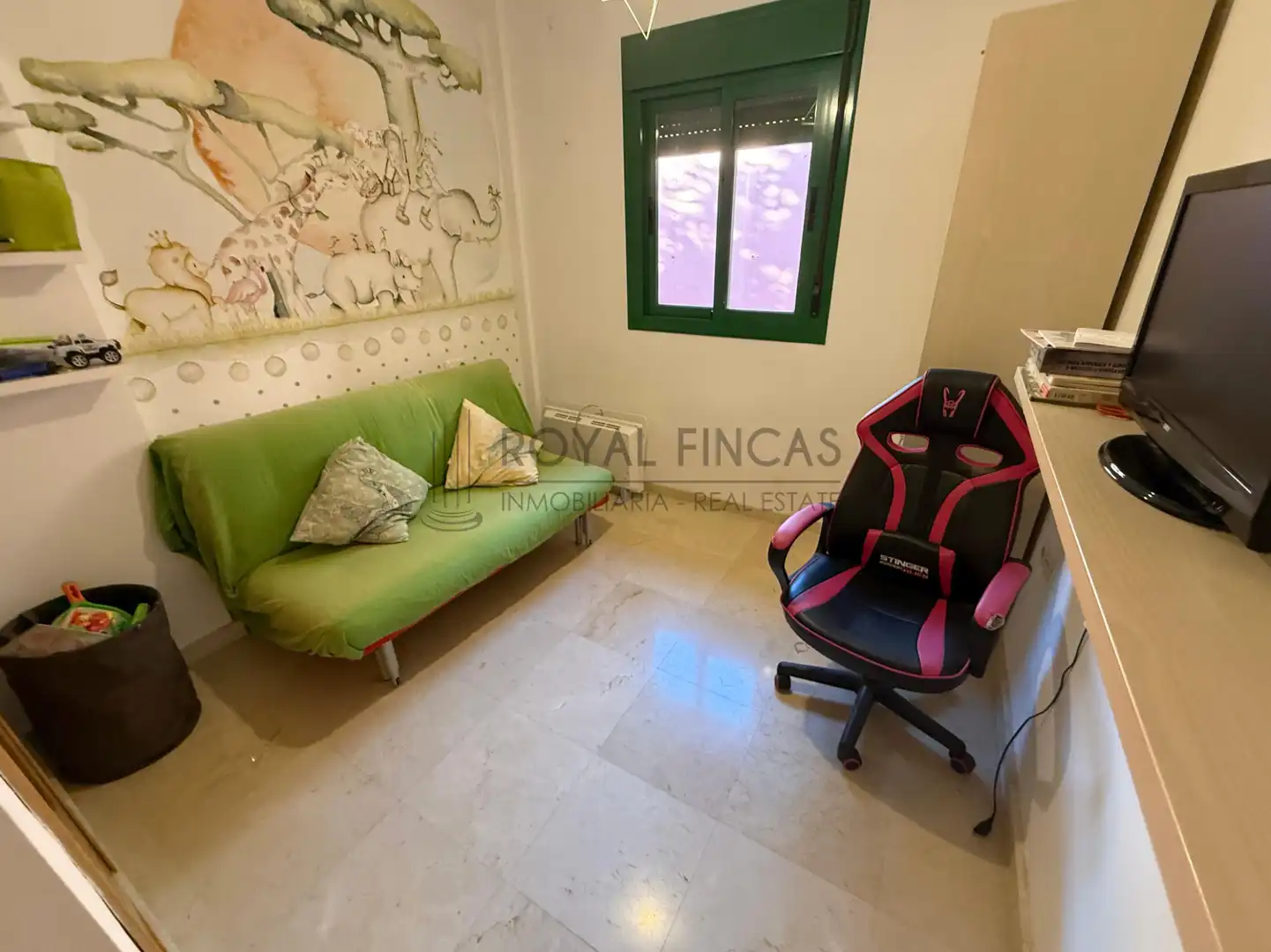 Bedroom of Attic for sale in Fuengirola  with Air Conditioner, Heating and Terrace