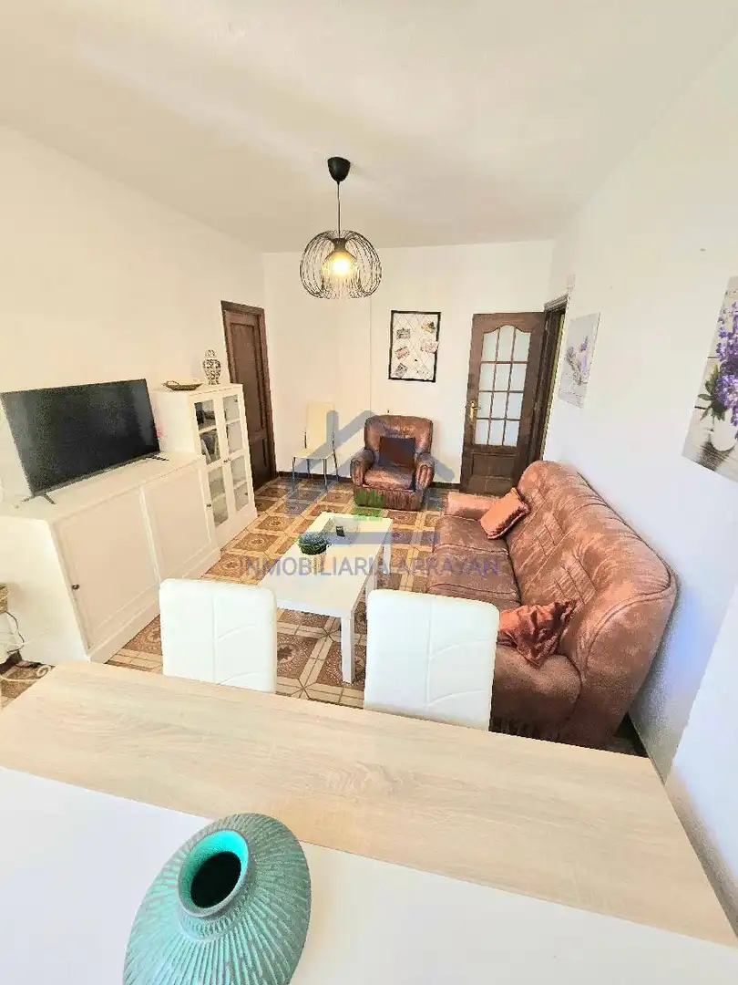 Sala de estar de Piso en venta en Granada con Terraza y Amueblado