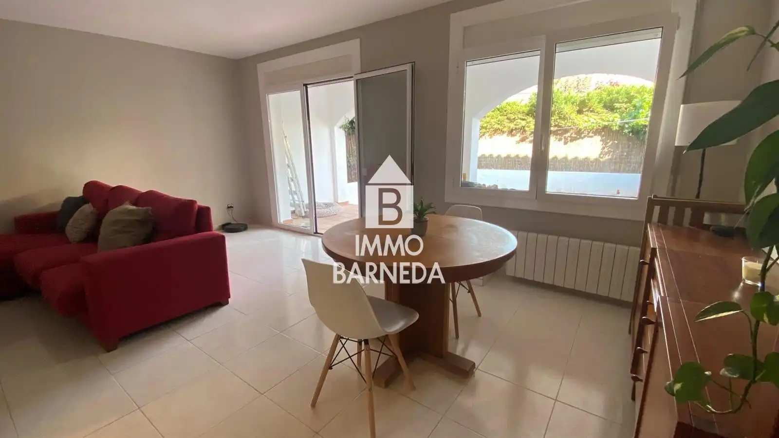 Vista exterior de Casa o xalet en venda en Roses amb Calefacció, Terrassa i Moblat