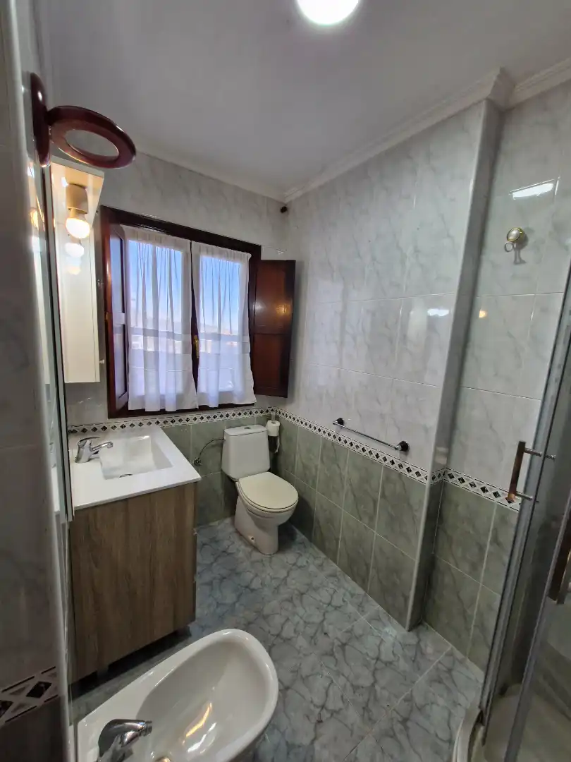 Bathroom of Houses for rent in Orozko  with Heating, Private garden and Storage room