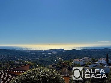 Casa amb balcó en venda a Lloret Blau - La Creu de Lloret