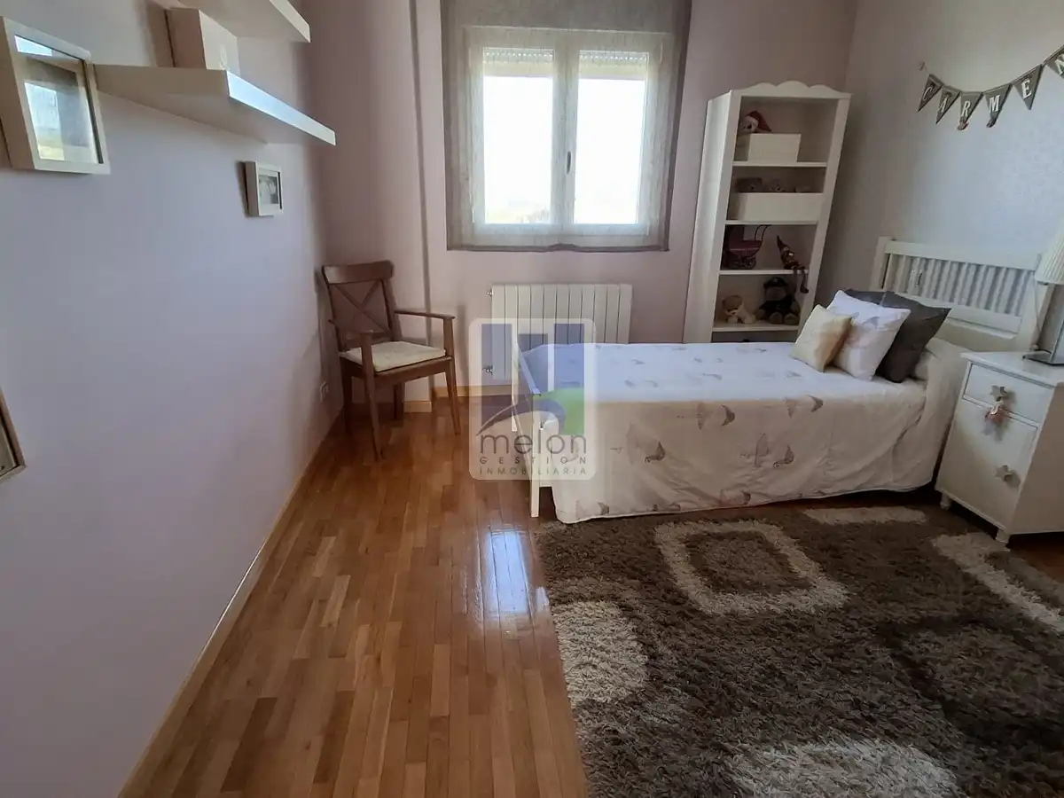 Dormitori de Casa o xalet en venda en Cardeñadijo amb Traster