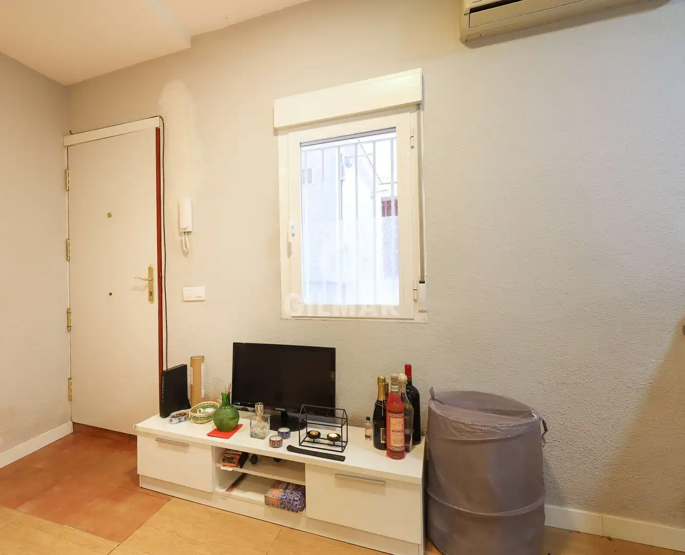 Habitación de Piso en venta en Madrid con Calefacción