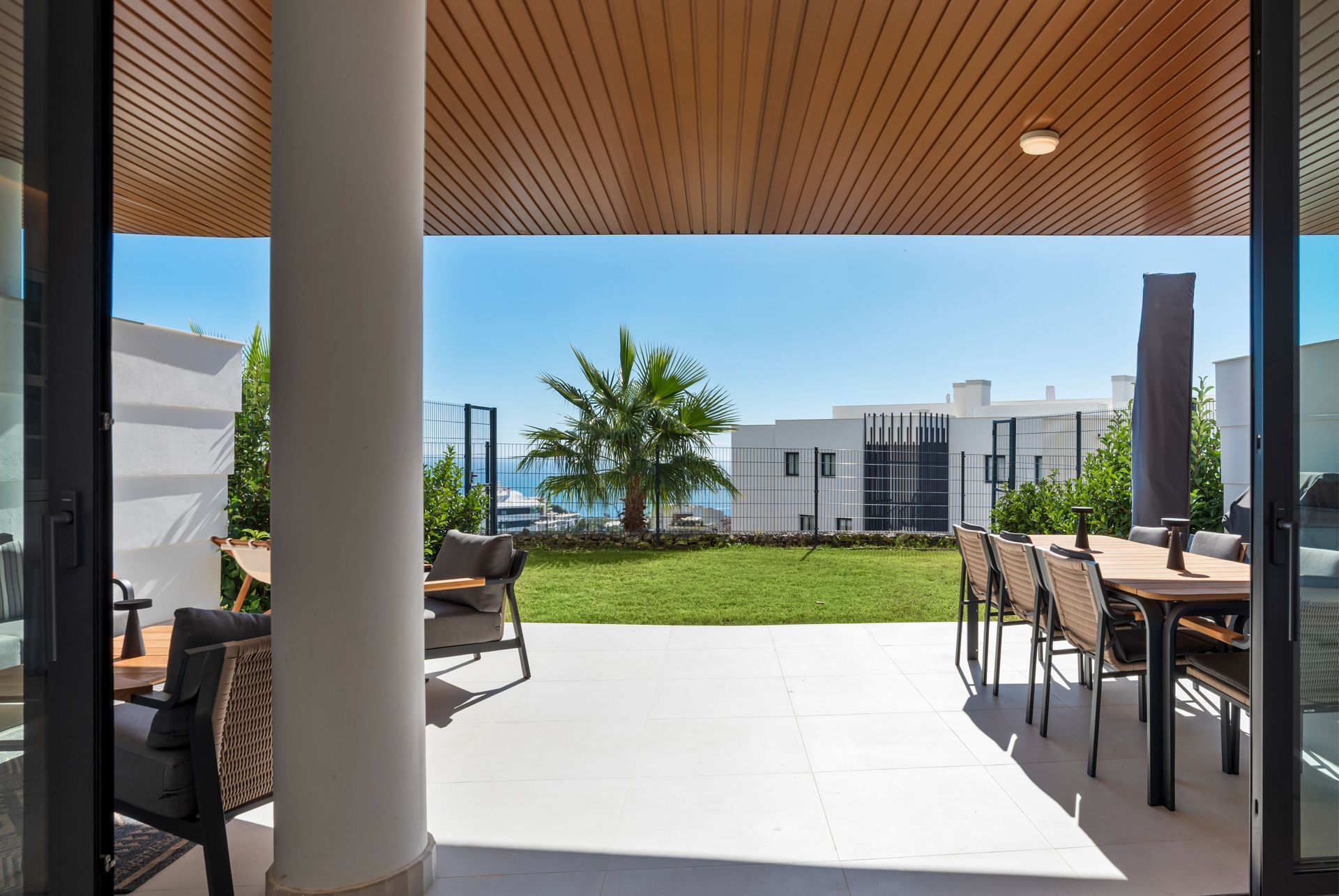 Terrace of Flat for sale in Fuengirola  with Air Conditioner, Heating and Private garden