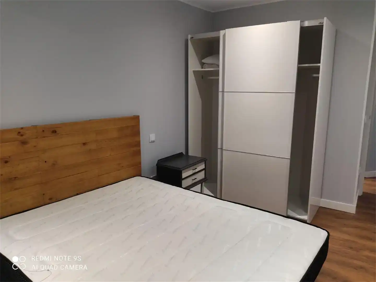 Dormitori de Pis de lloguer en Segovia amb Parquet, Moblat i Forn