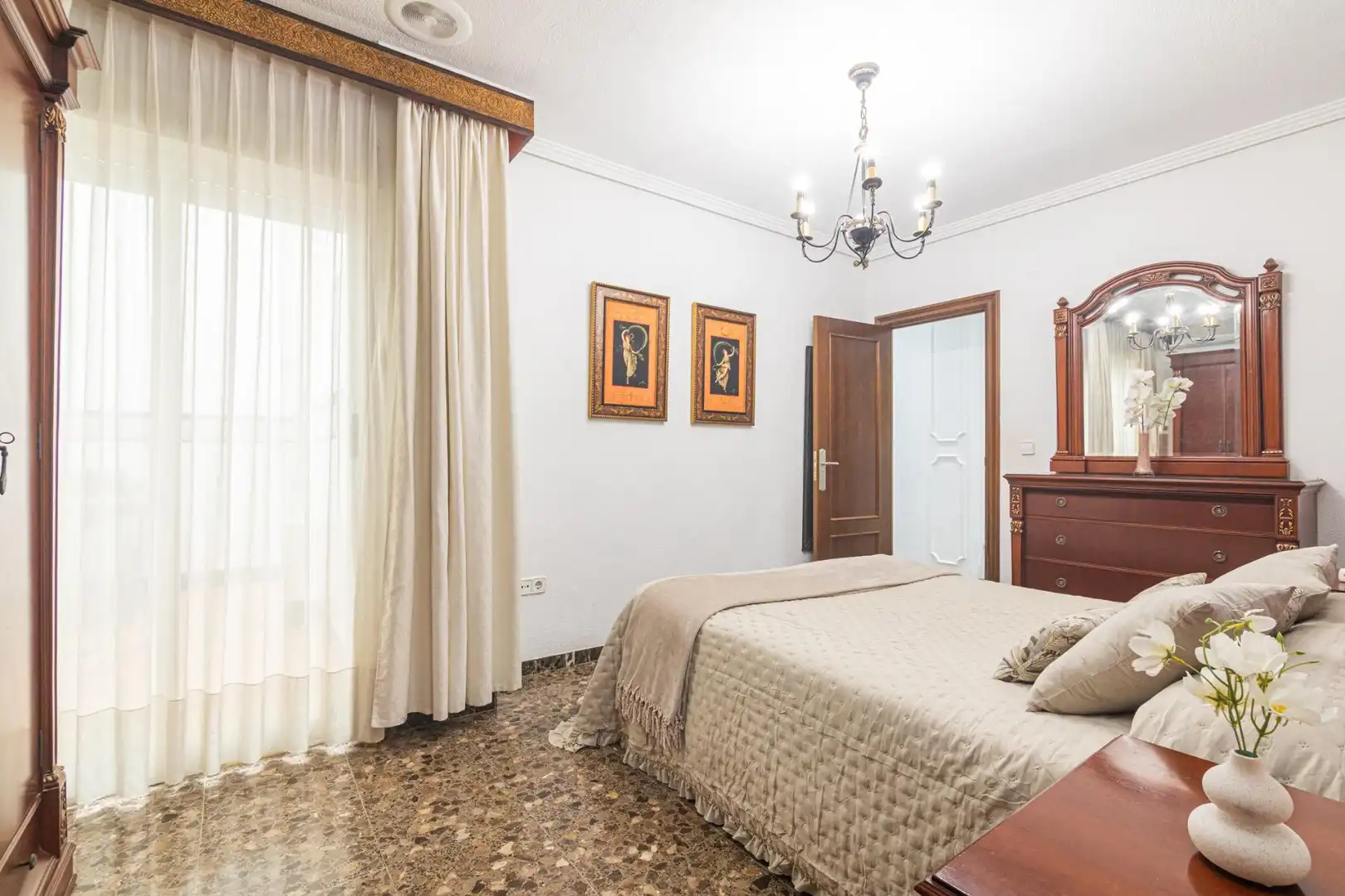 Habitación de Planta baja en venta en Elche / Elx con Aire acondicionado, Calefacción y Terraza