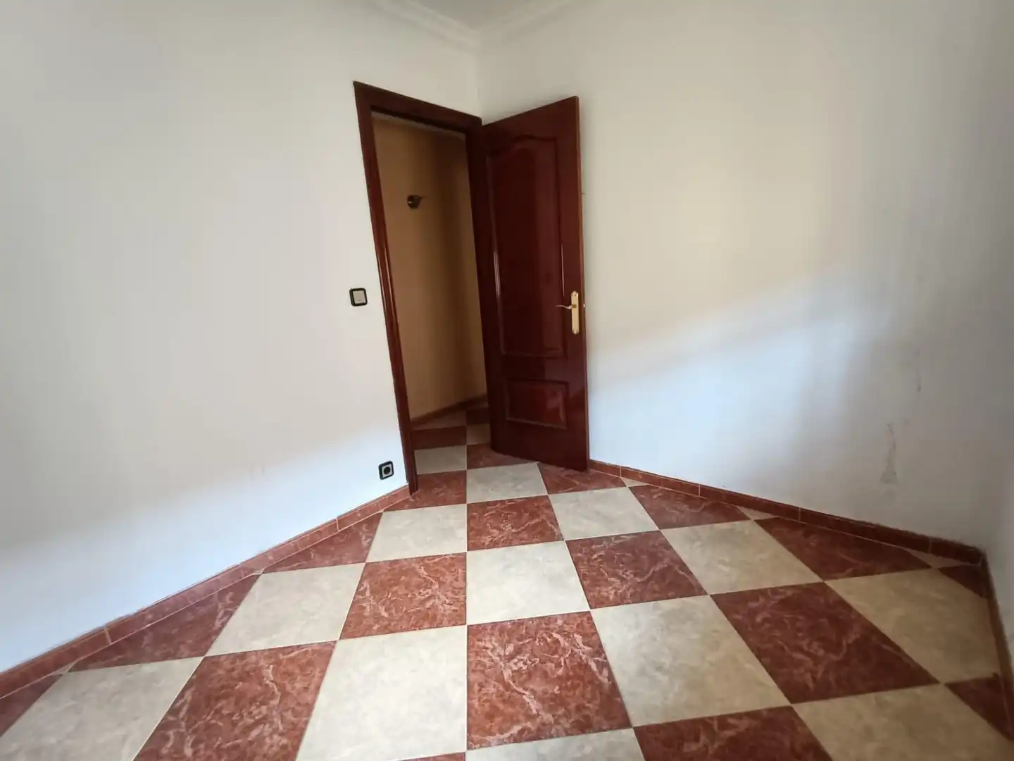 Habitación de Piso en venta en Sevilla con Balcón