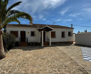 Vista exterior de Casa o xalet de lloguer en Calpe / Calp amb Aire condicionat, Calefacció i Jardí privat
