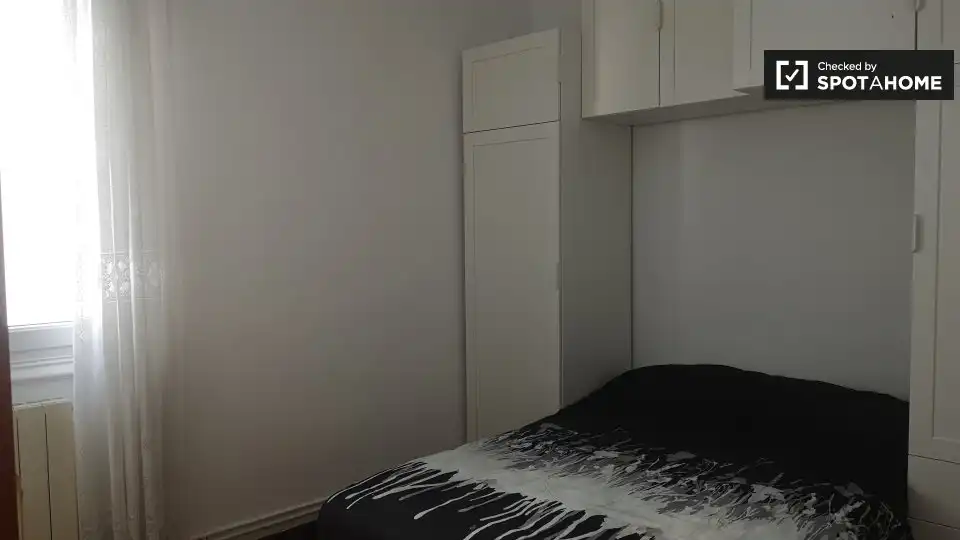Room in Artatzu - Larraskitu